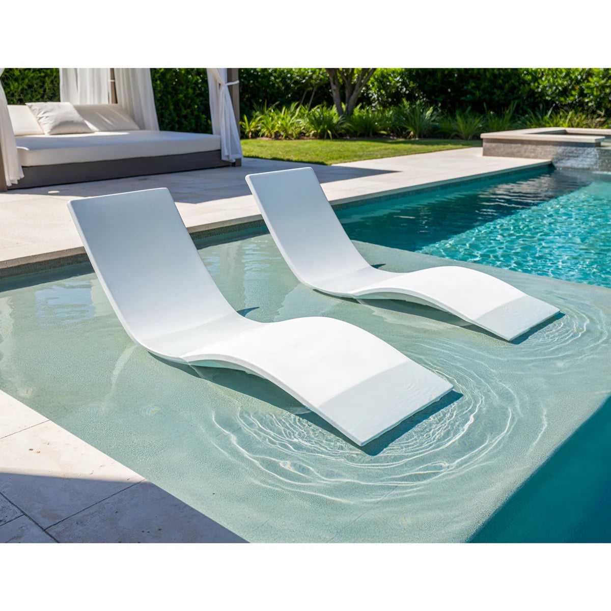 Laguna In-Pool Chaise Lounge – Steepleton